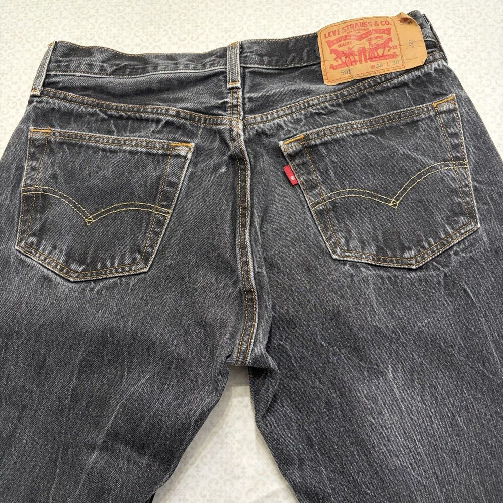 Vintage Levi’s 501 Black Jeans (Y2K 1999-2002) Button Fly Straight Leg (W34 L30)